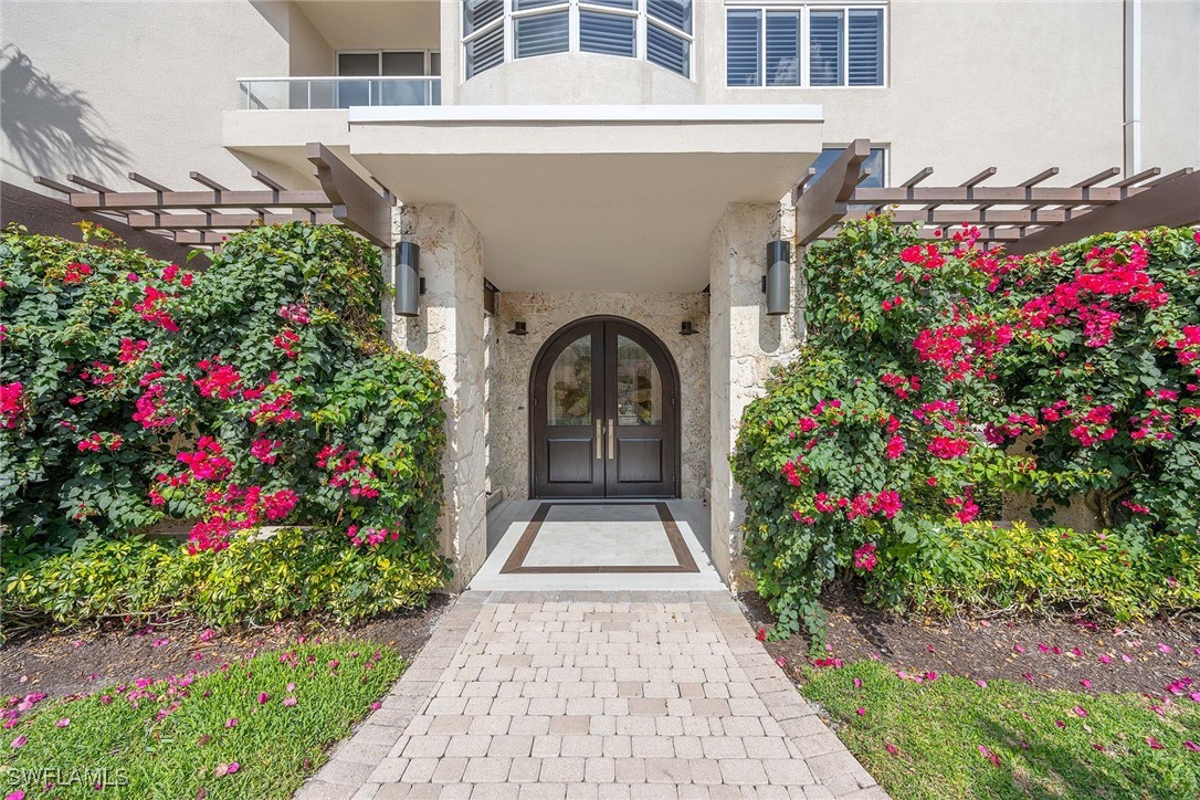 2630 Grey Oaks Drive N B18
