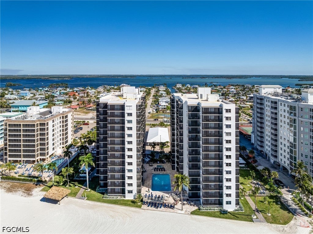 6612 Estero Boulevard 703
