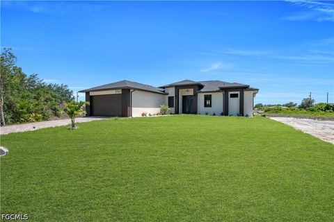 Tiny photo for 2707 29th Street SW, Lehigh Acres, FL 33976 (MLS # 2026014825)