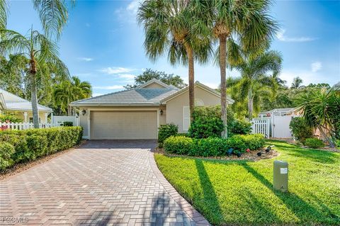 Photo of 1250 Silverstrand Drive, Naples, FL 34110 (MLS # 2025015821) Photo of 1250 Silverstrand Drive, Naples, FL 34110 (MLS # 2025015821)