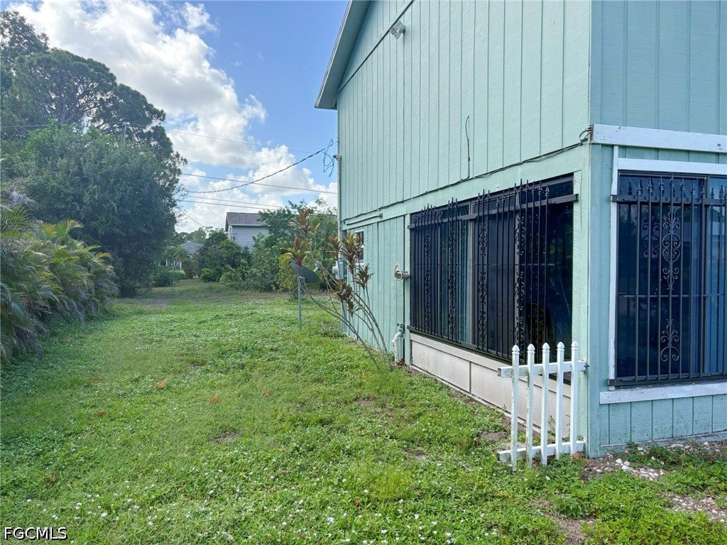 8168 Albatross Road