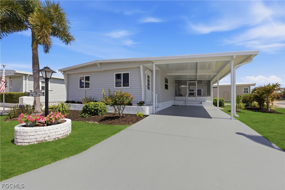 Photo 1 of 22 — 312 Nicklaus Boulevard, North Fort Myers, FL 33903