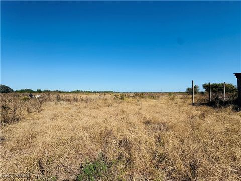 6001 6th Road Labelle FL 33935