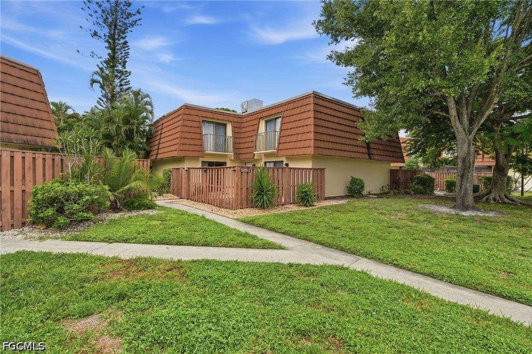 5205 Cedarbend Drive 2