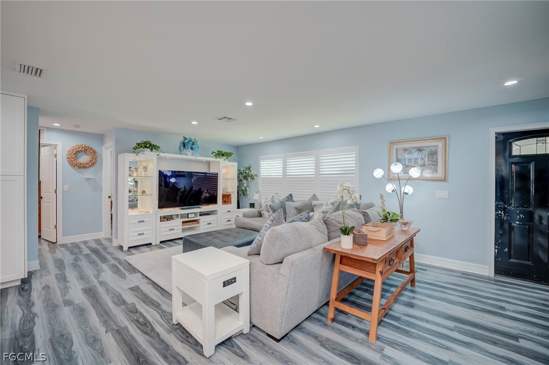 1089 N Town And River Drive