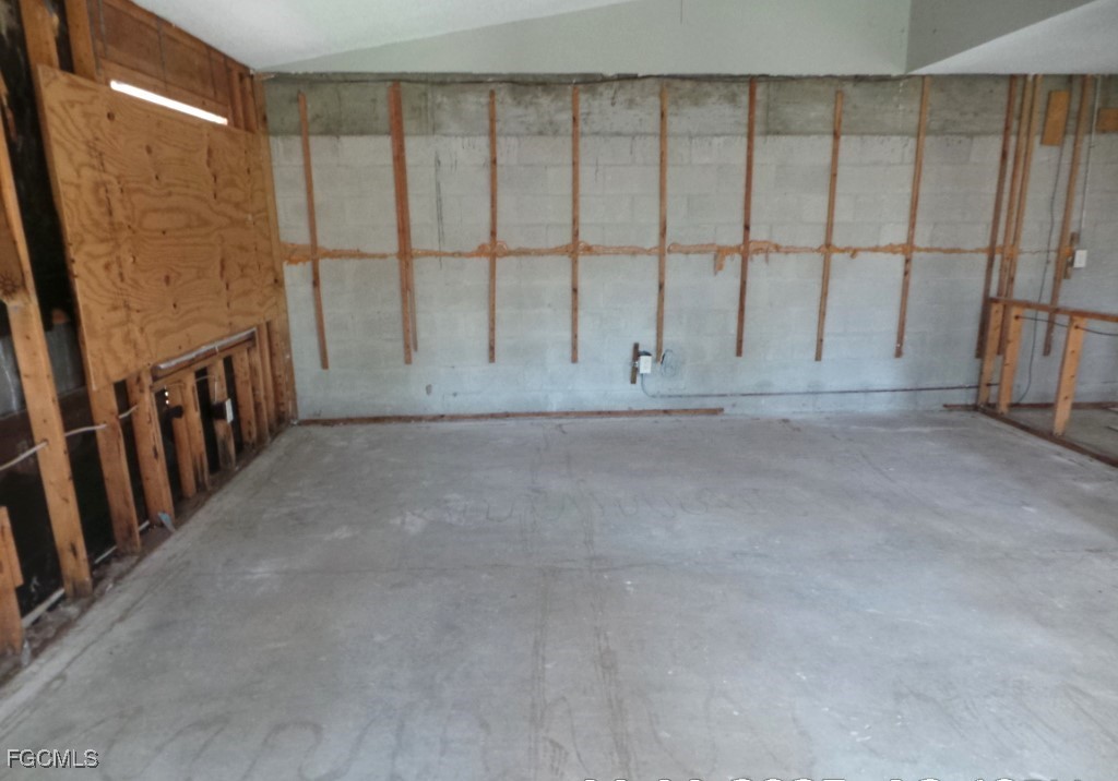 6366 Royal Woods Drive