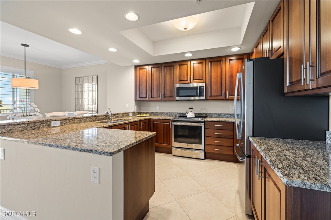 4761 WEST BAY Boulevard 405