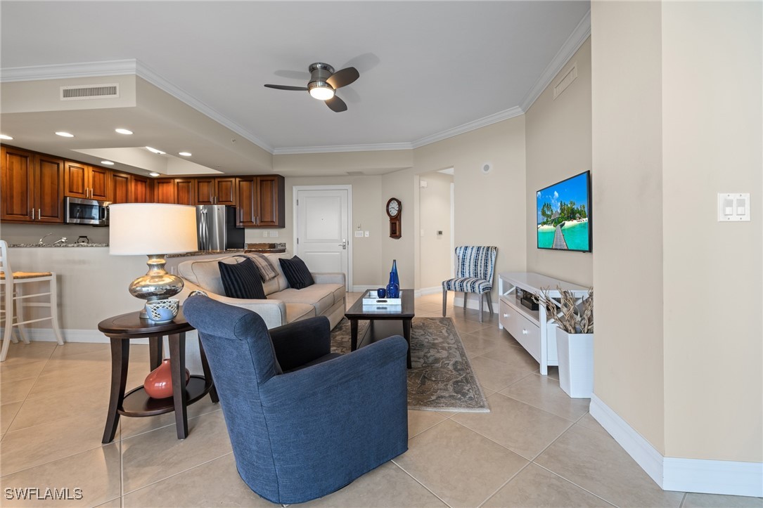 4761 WEST BAY Boulevard 405