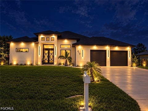 Photo of 910 VENICE Avenue N, Lehigh Acres, FL 33971 (MLS # 2026038338)
