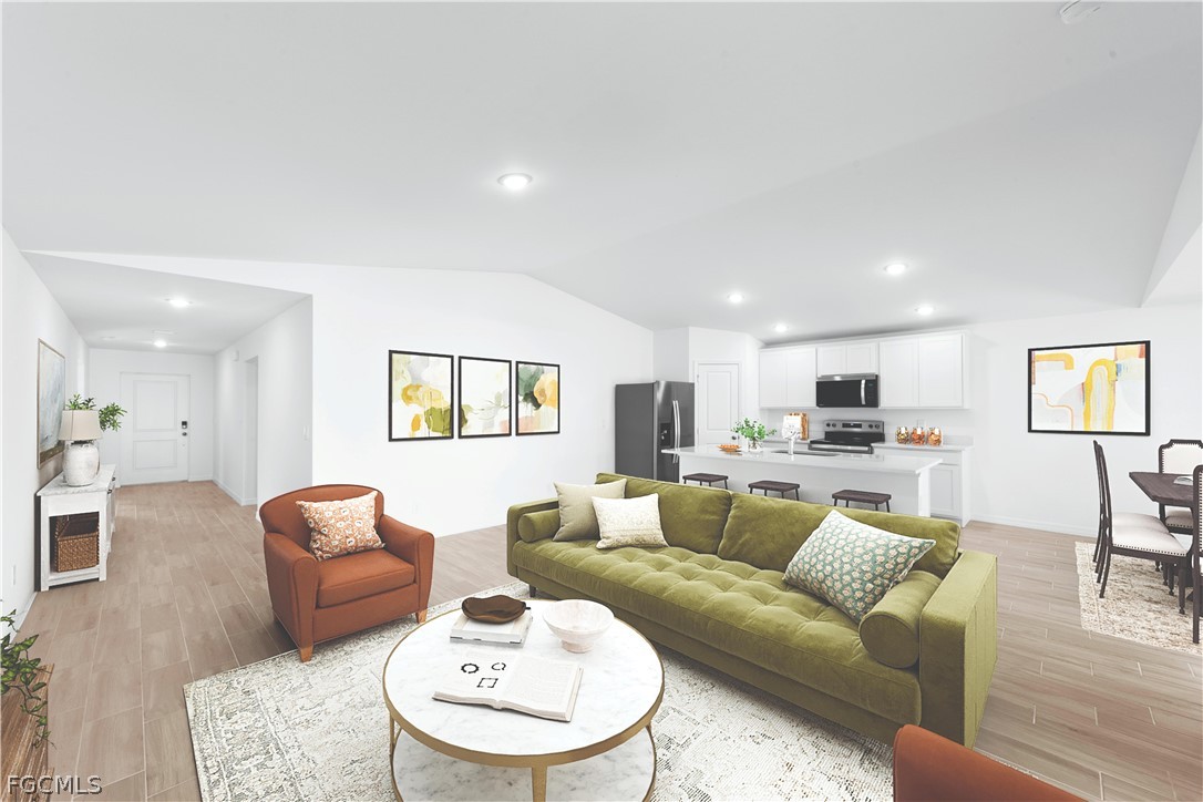 5033 N Dogwood Circle