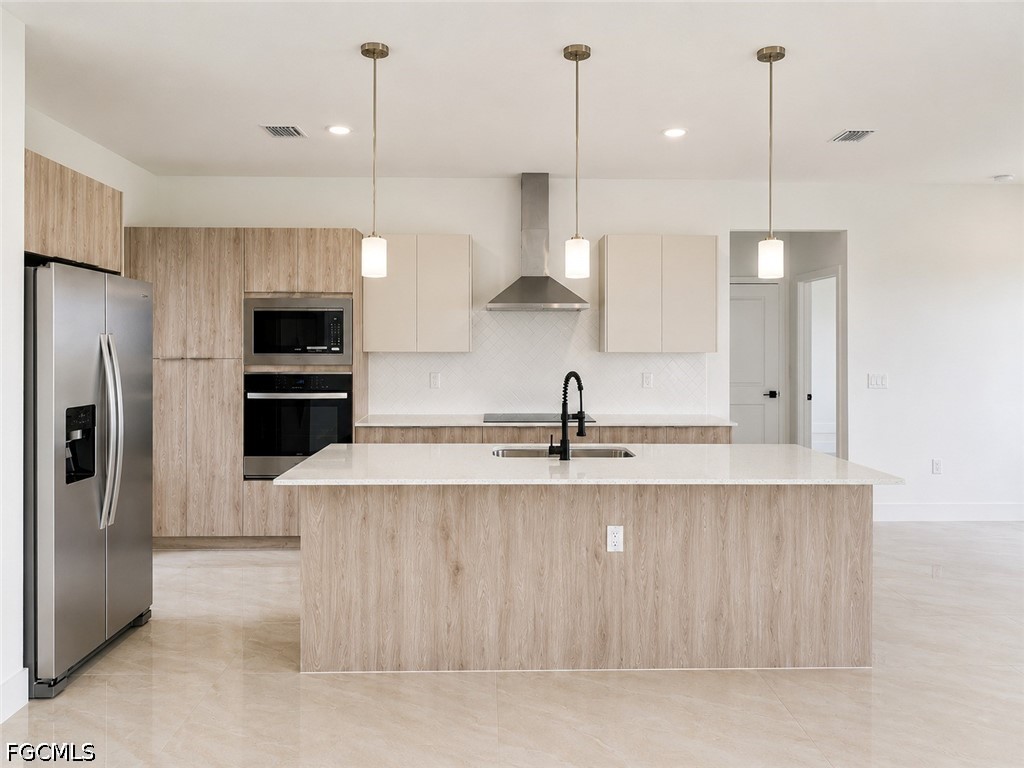 7004 ALPINE Court