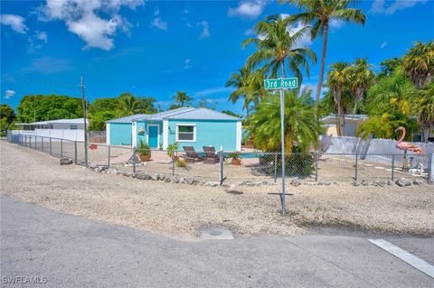 A home in KEY LARGO