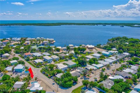 A home in KEY LARGO