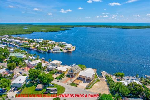 A home in KEY LARGO