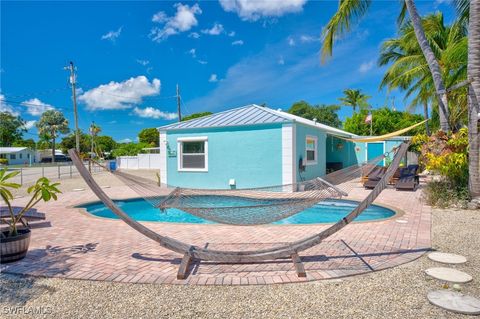 A home in KEY LARGO