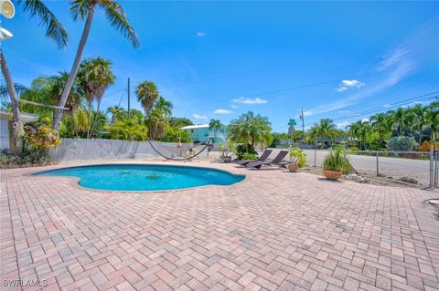 A home in KEY LARGO