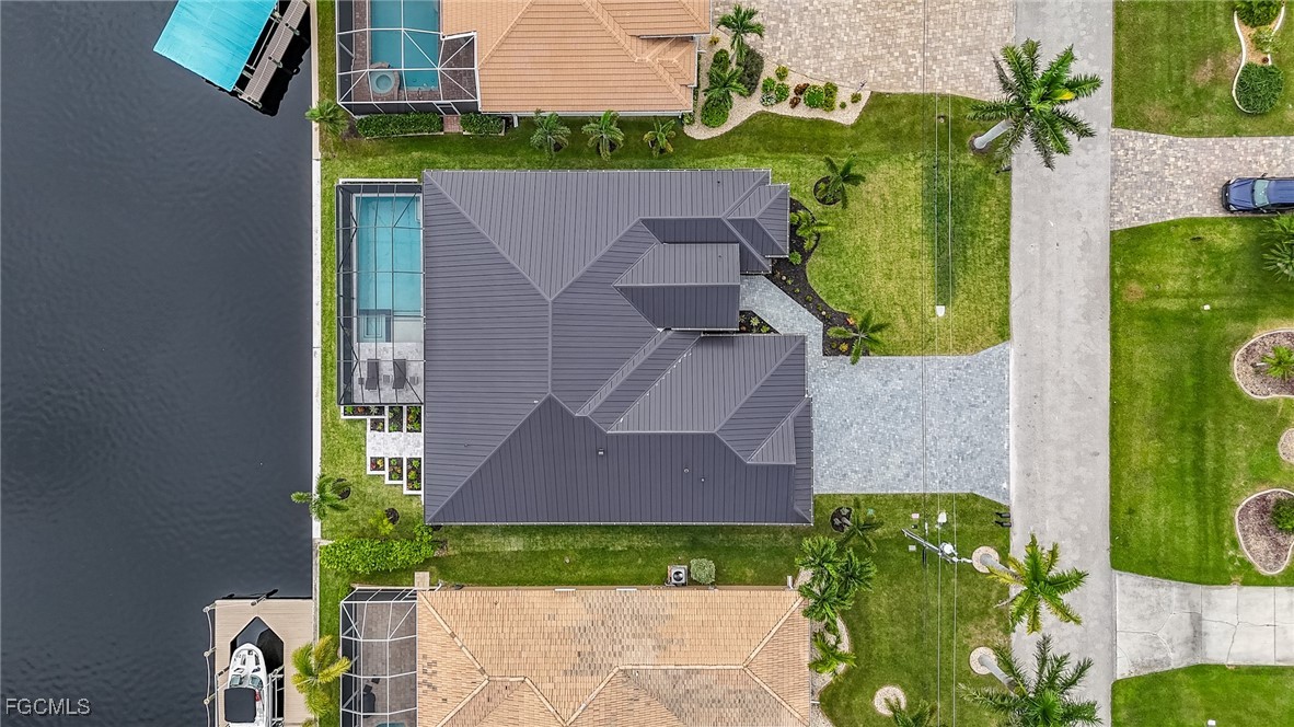 4833 SW 25th Place