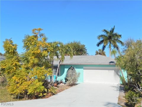 229 SE 46th Lane Cape Coral FL 33904