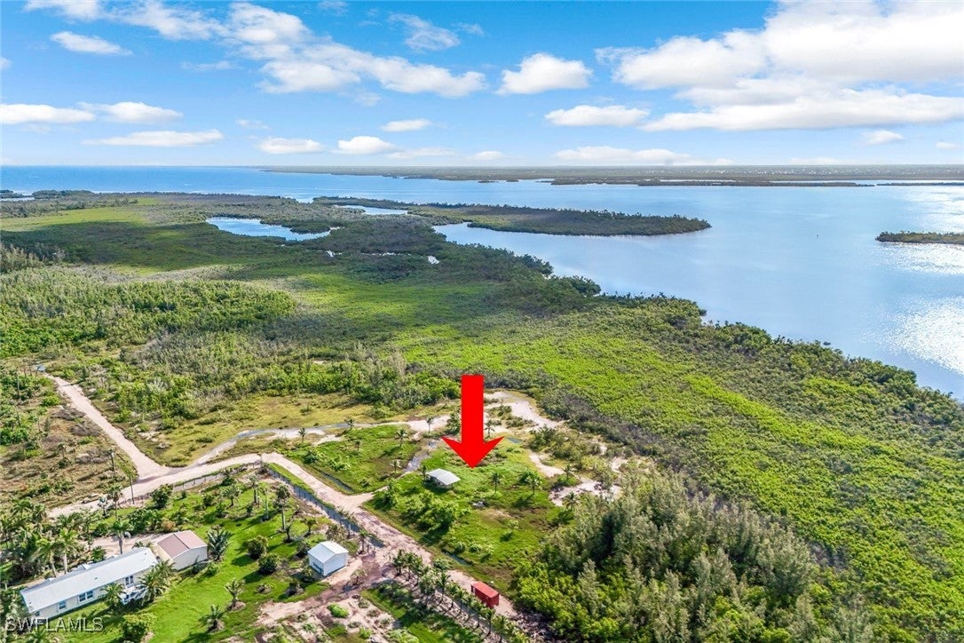 5300 Gamebird Ln, Bokeelia, FL 33922