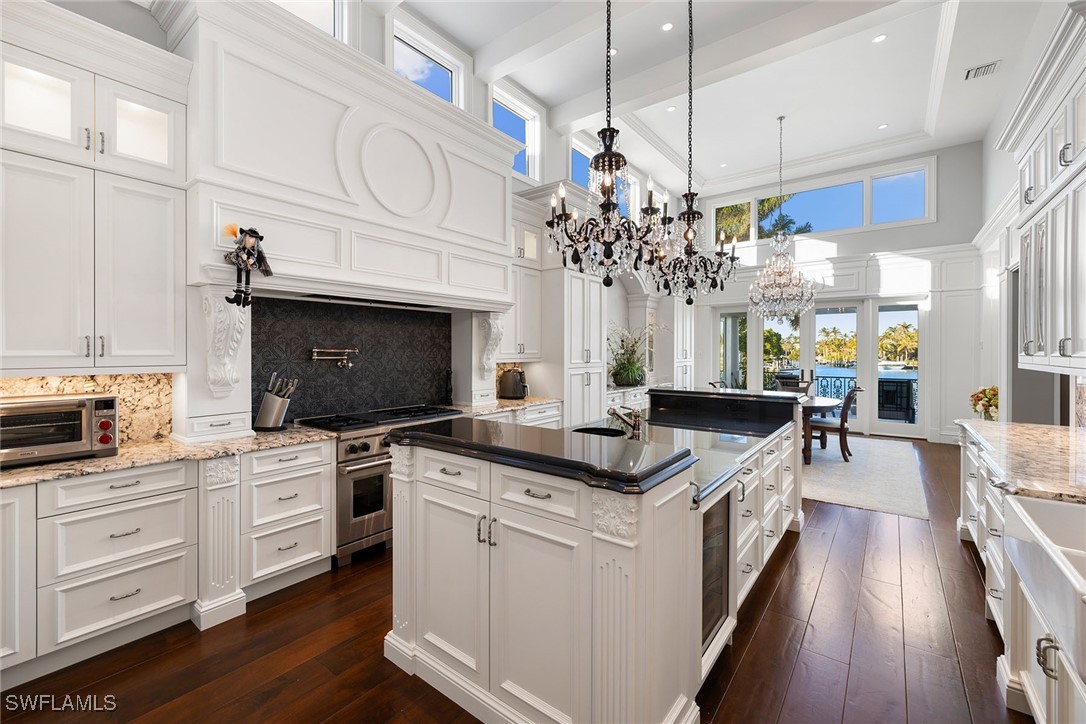 225 Cove Lane