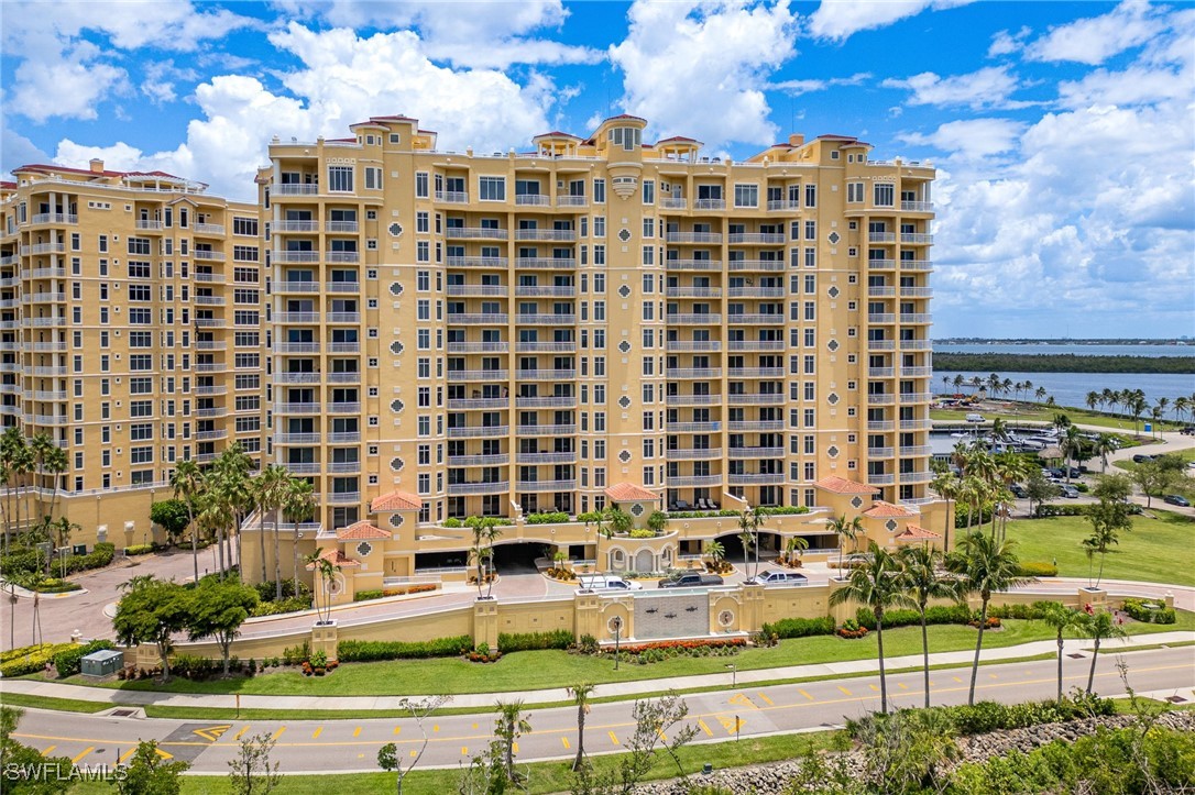 6081 Silver King Boulevard 701