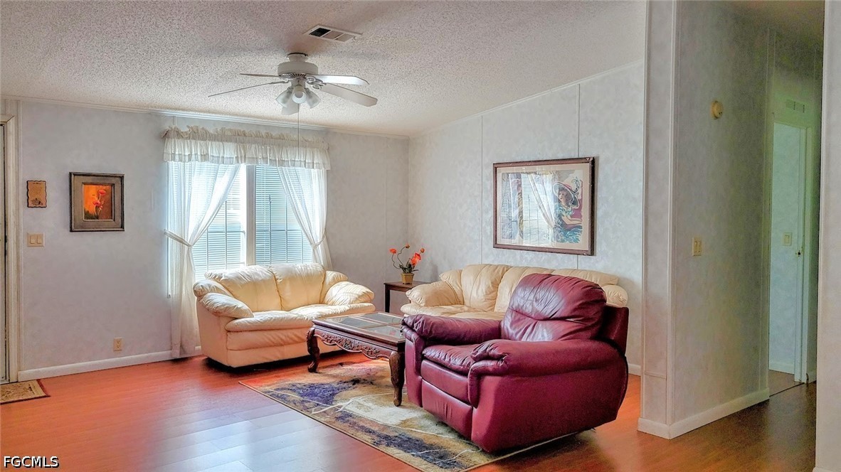 4555 Pioneer 16th Street