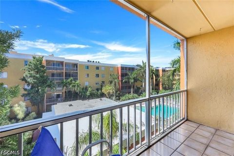 Tiny photo for 2366 E Mall Drive #418, Fort Myers, FL 33901 (MLS # 2026018475)