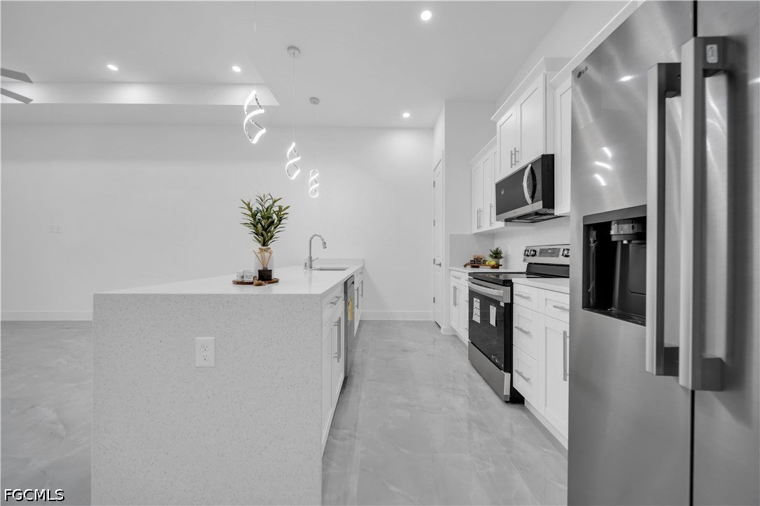 255 SW 3rd Terrace