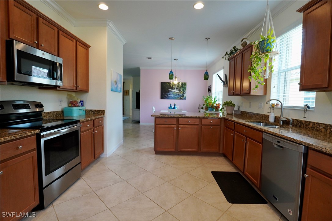 2536 Laurentina Lane