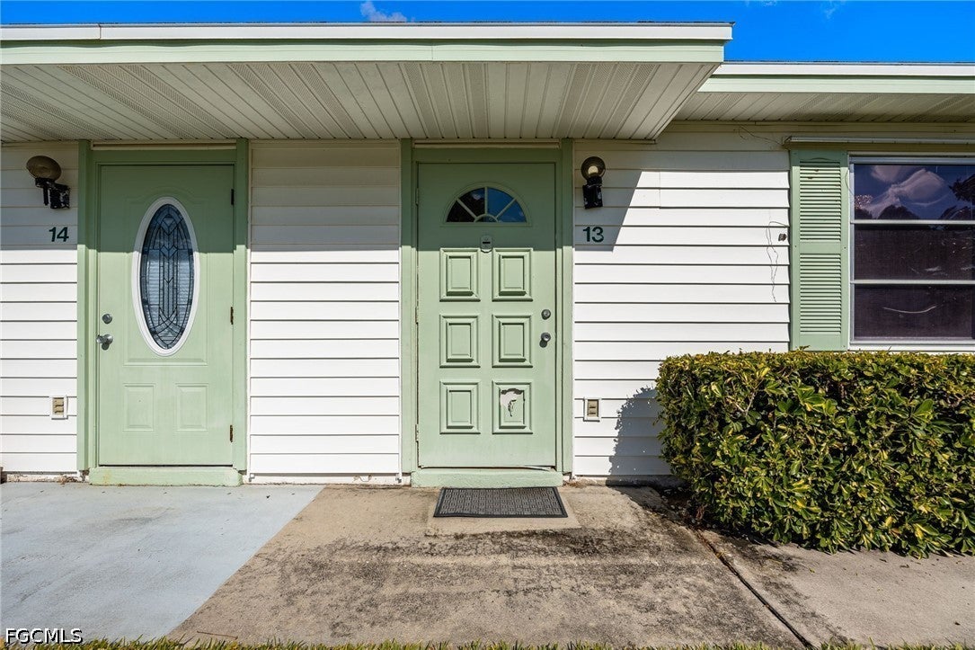 13 Pinewood Boulevard