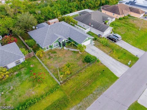 Tiny photo for 418 Windermere Drive, Lehigh Acres, FL 33972 (MLS # 2026020093)