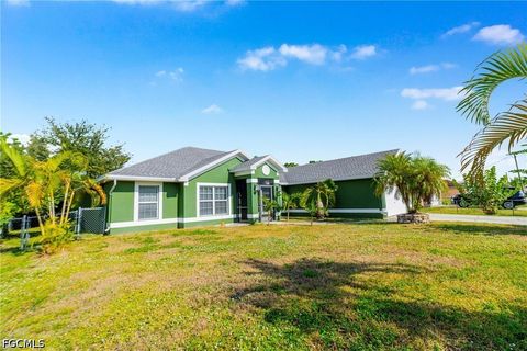 Tiny photo for 418 Windermere Drive, Lehigh Acres, FL 33972 (MLS # 2026020093)