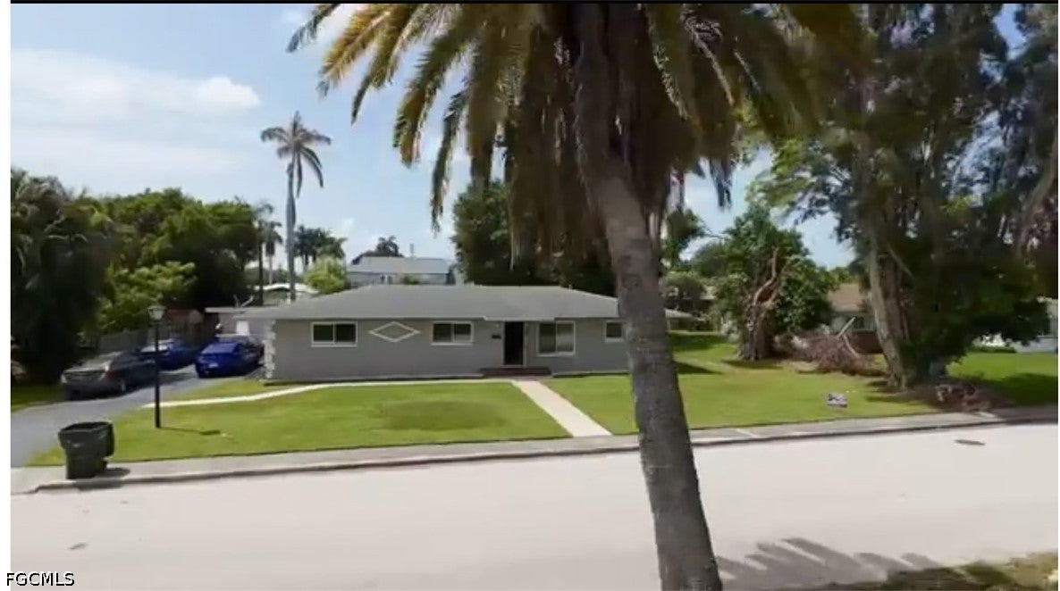 312 W Circle Drive