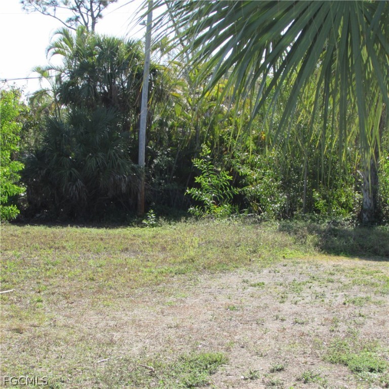 7757 Breakwater Court