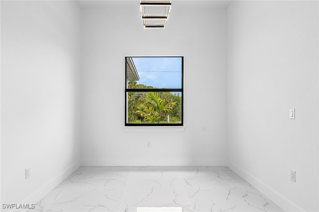 2813 24th Street W