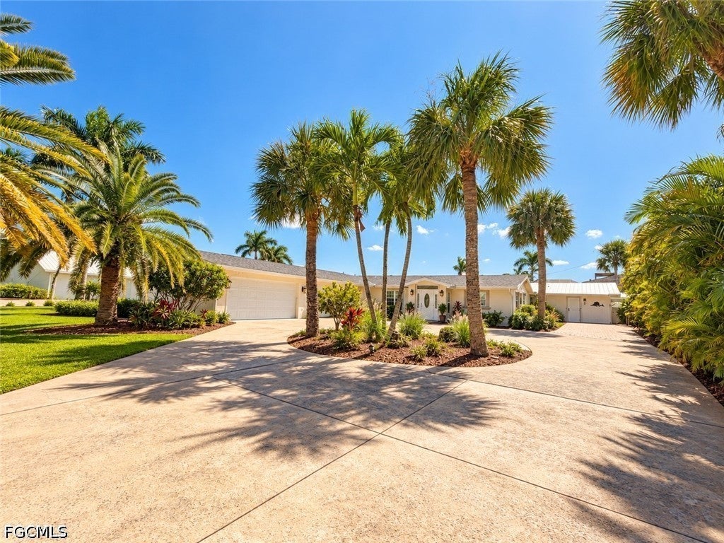 1757 Seafan Circle