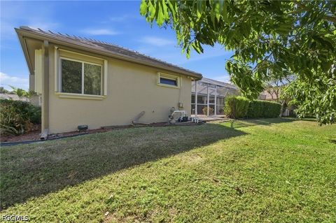 Tiny photo for 20 Timberland Circle N, Fort Myers, FL 33919 (MLS # 2026020444)
