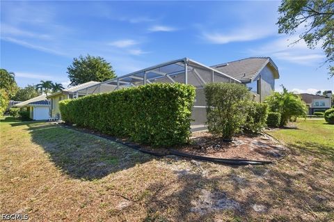 Tiny photo for 20 Timberland Circle N, Fort Myers, FL 33919 (MLS # 2026020444)