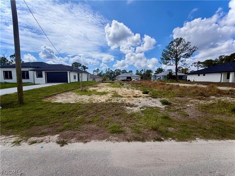 4729/4731 27th Street SW Lehigh Acres FL 33973