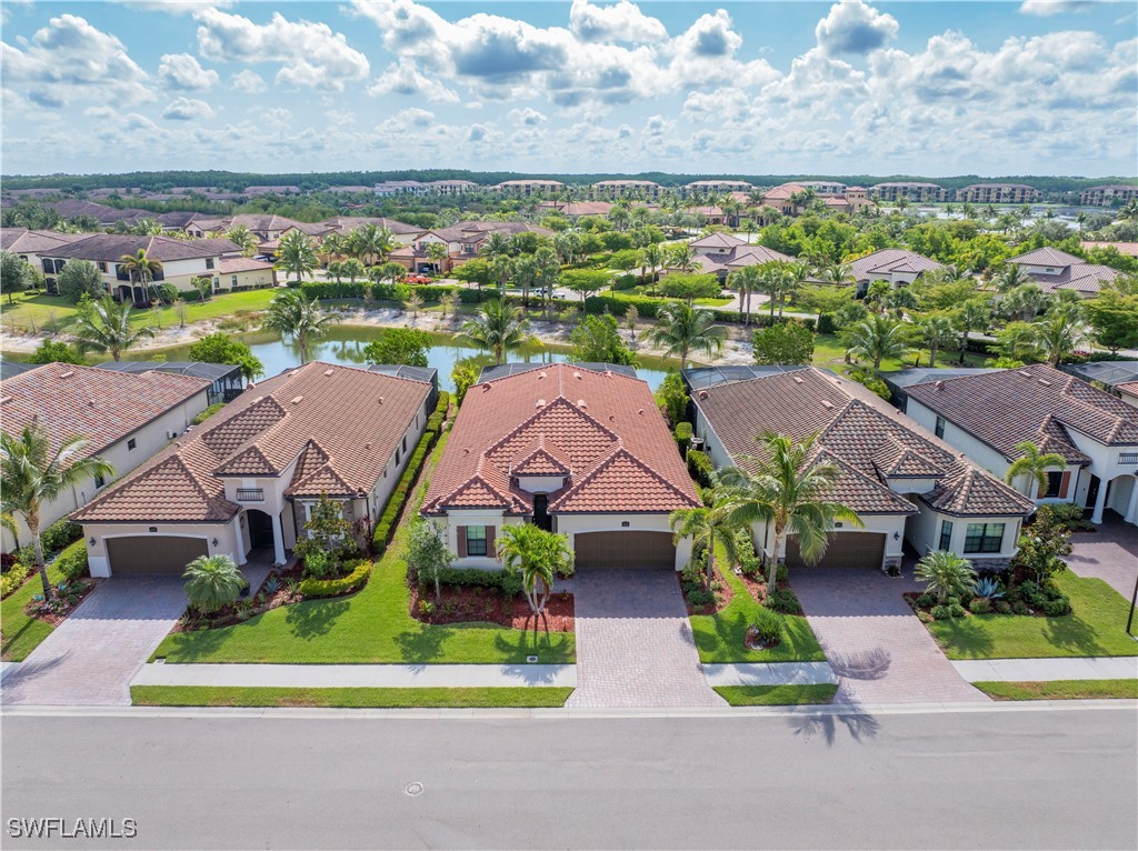 28135 Foxrock Court