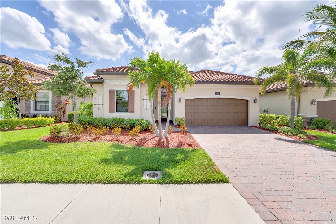 28135 Foxrock Court