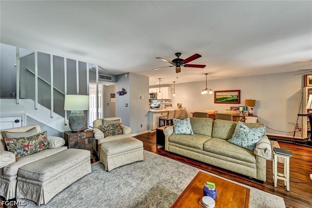 4259 Island Circle 3