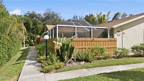 5801 Crystal Lake Lane 101 North Fort Myers FL 33917