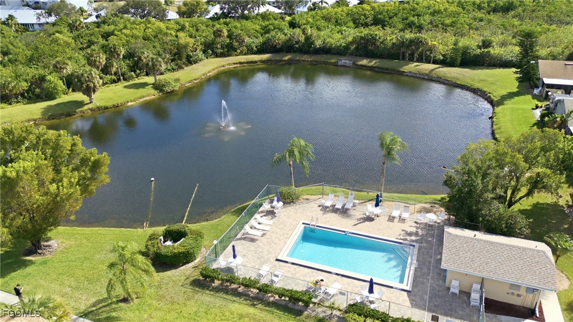 5801 Crystal Lake Lane 101