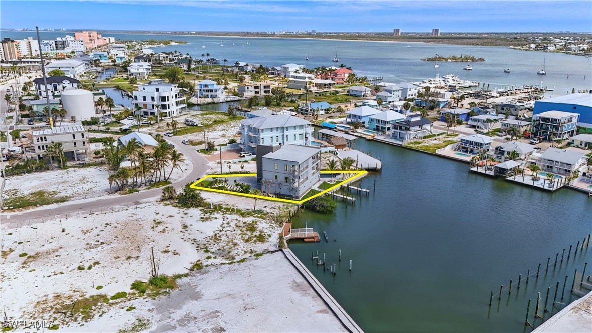 855 Lagoon Street 1