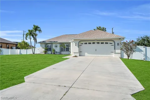 1807 NE 13th Street, Cape Coral, FL 33909 - MLS#: 224043008