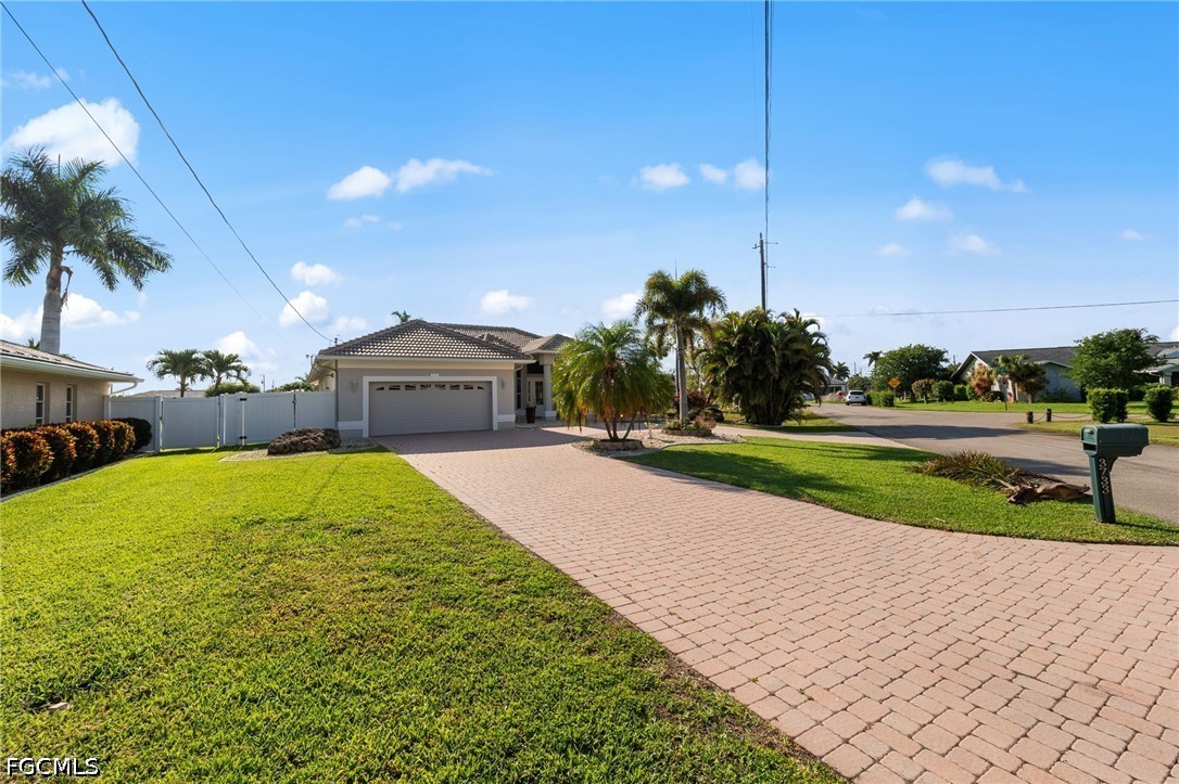 3733 SE 12th Place