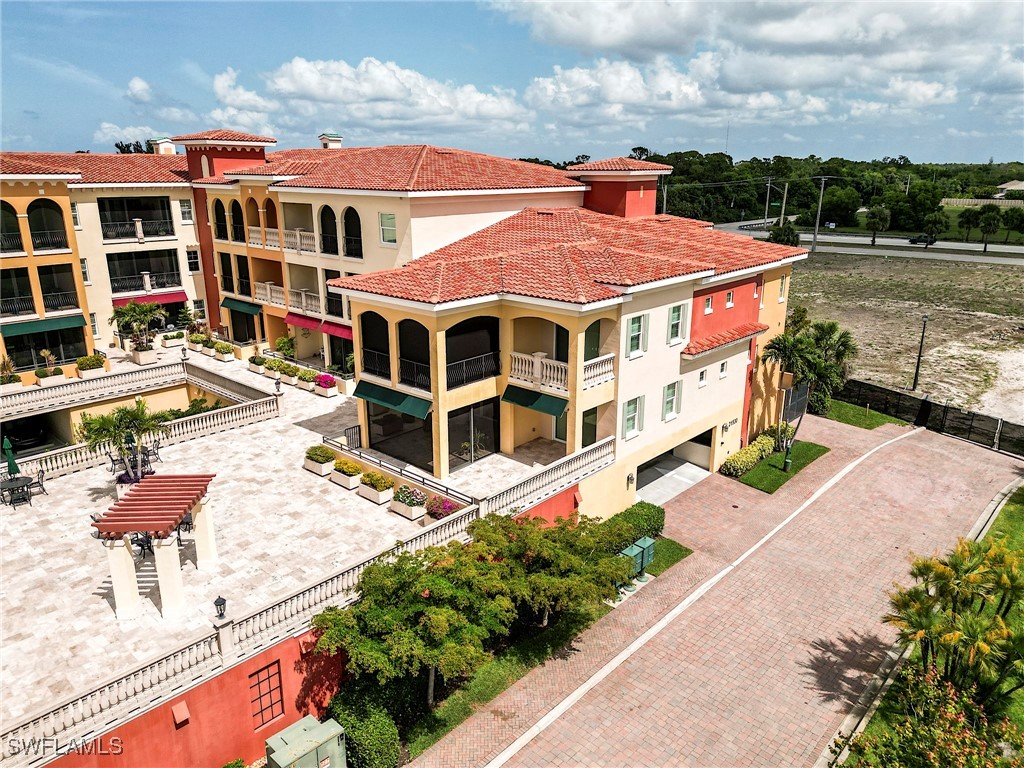 21530 Strada Nuova Circle 215
