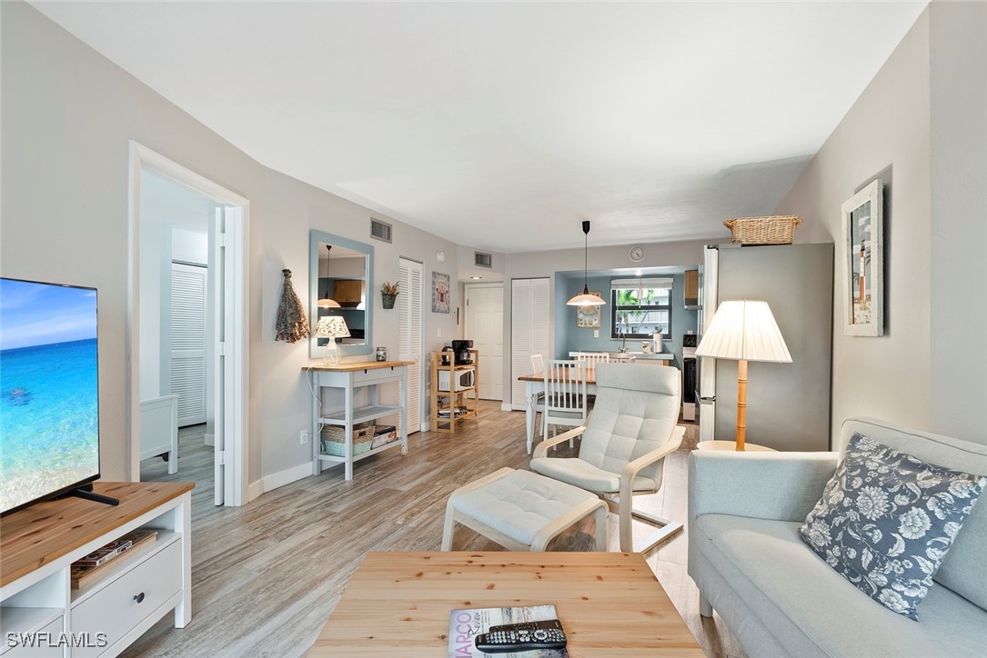 1015 Anglers Cove G202