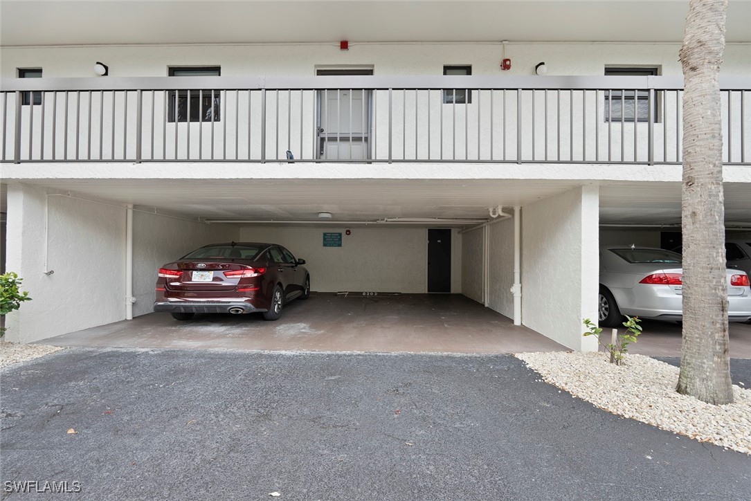 1015 Anglers Cove G202